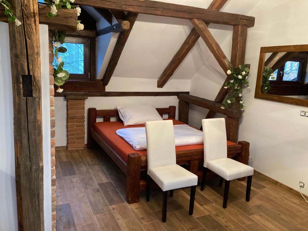 Apartmanovy Dum 13 Podkrovi 1 Seč Екстериор снимка
