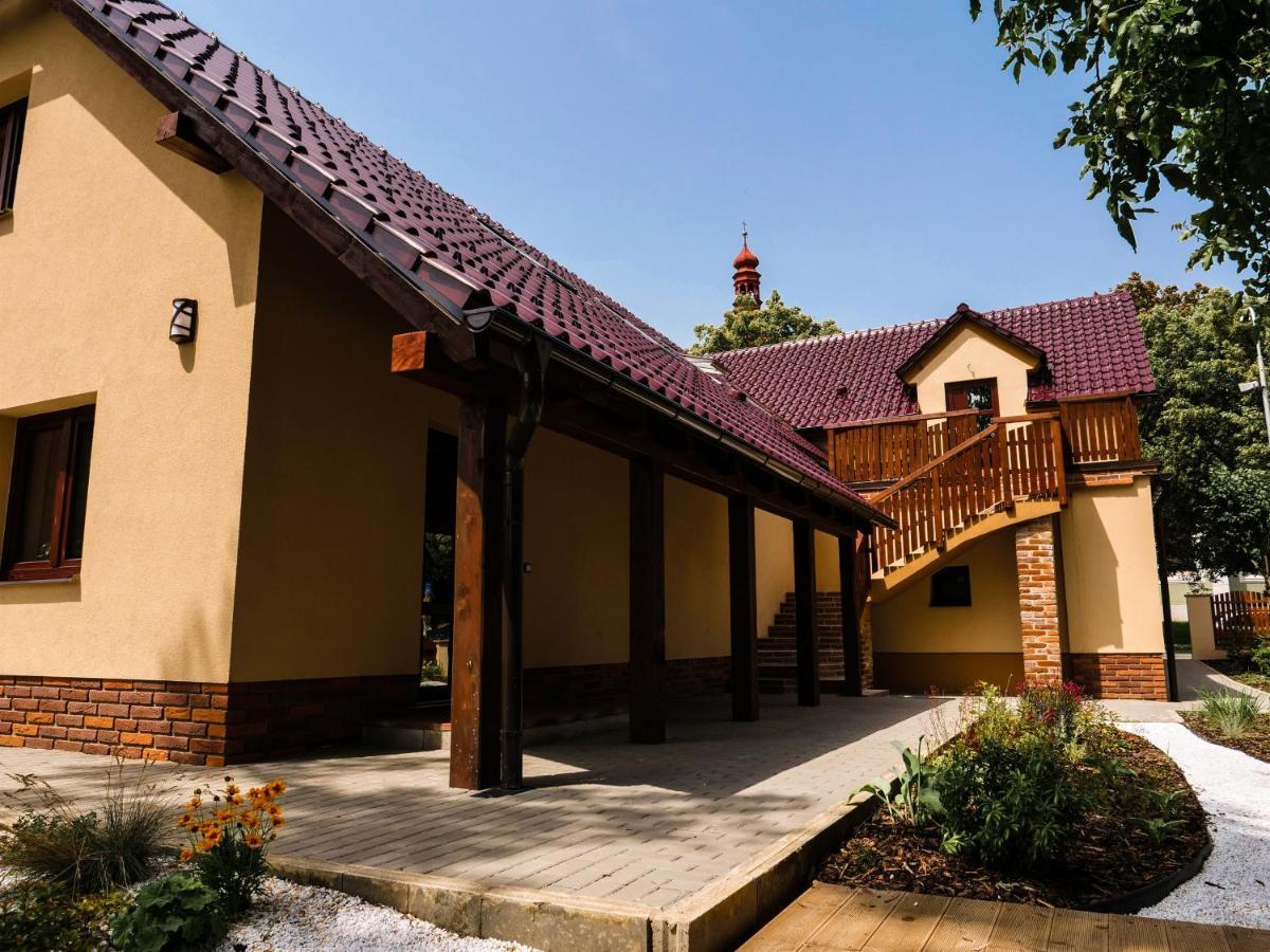 Apartmanovy Dum 13 Podkrovi 1 Seč Екстериор снимка